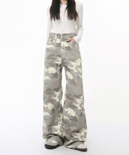 Washed Camo Loose Jeans - Color: Light Camouflage - DRIPIOT