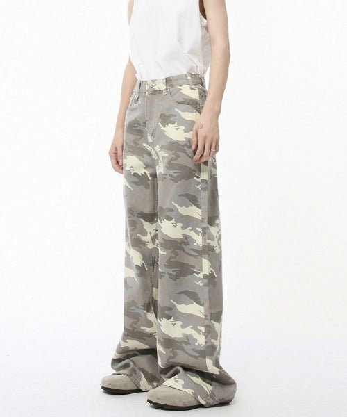 Washed Camo Loose Jeans - Color: Light Camouflage - DRIPIOT