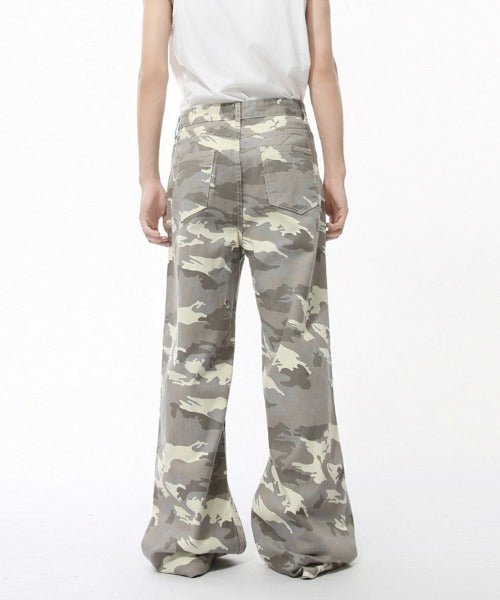 Washed Camo Loose Jeans - Color: Light Camouflage - DRIPIOT